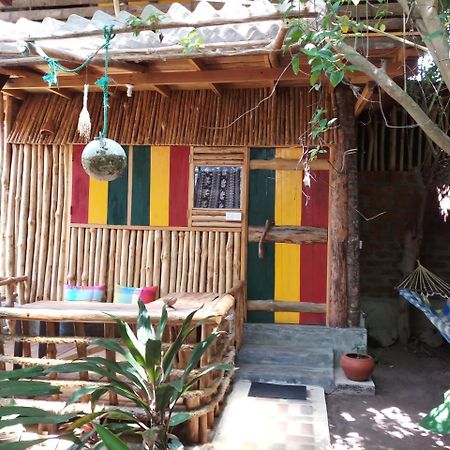 Chami'S Place Хиккадува Экстерьер фото
