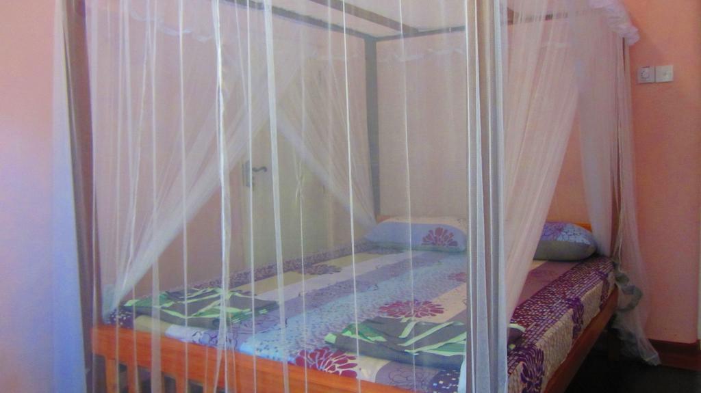 Chami'S Place Хиккадува Номер фото