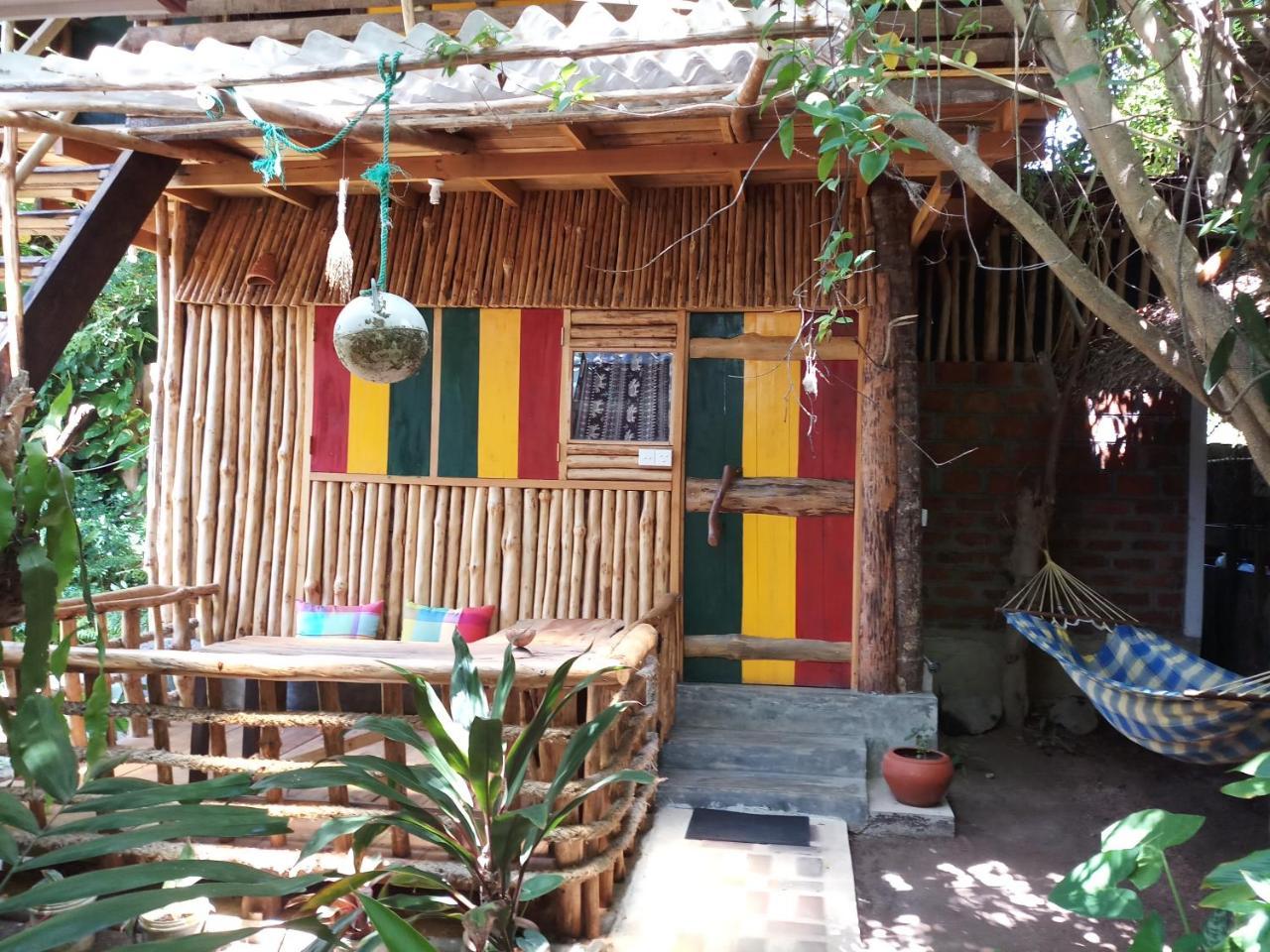 Chami'S Place Хиккадува Экстерьер фото