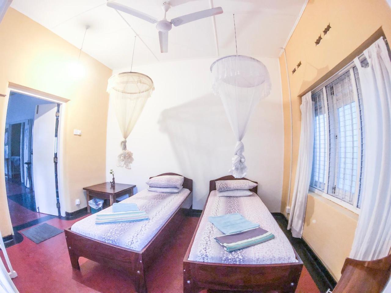 Chami'S Place Хиккадува Экстерьер фото