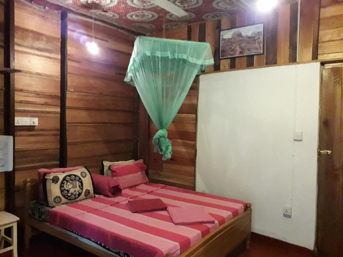 Chami'S Place Хиккадува Экстерьер фото
